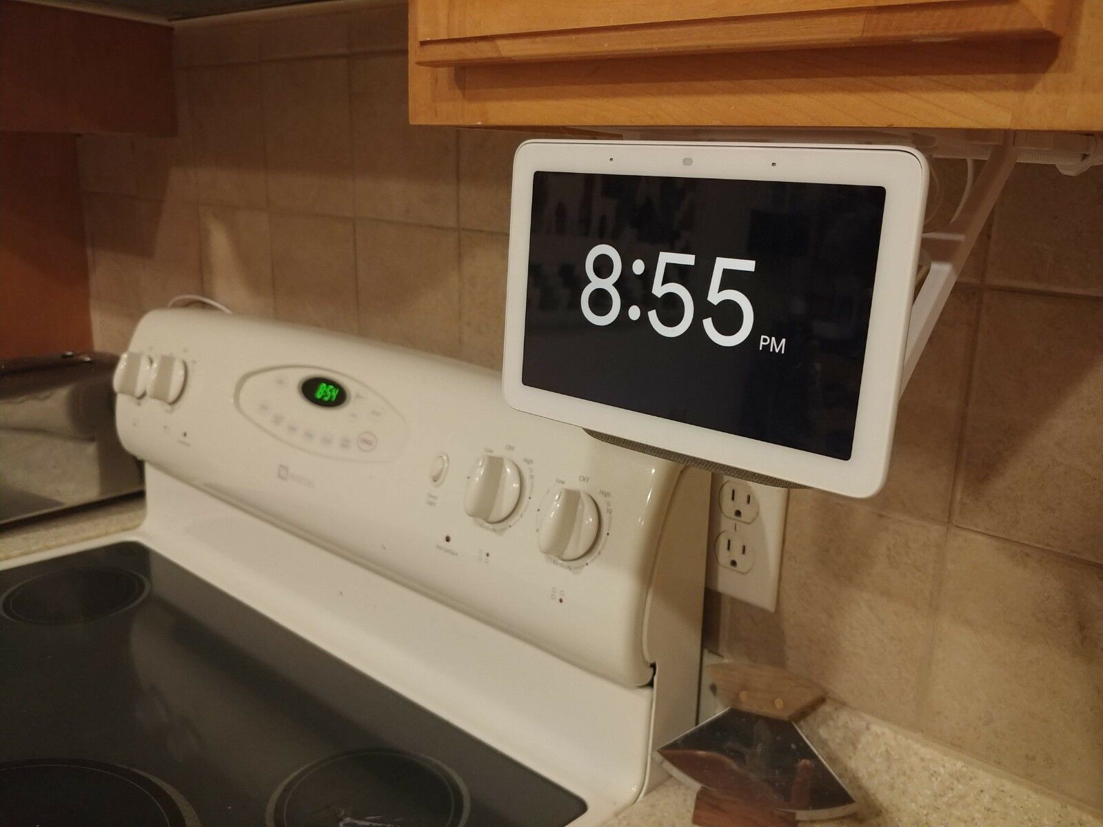 Google Home Hub Kitchen Cabinet Mount - Invisible, Floating And Adjustable