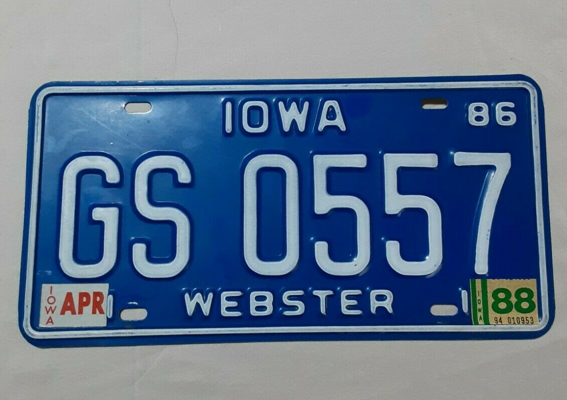 Iowa Vintage State Authentic Car Tag Automobile License Plate 1986 Gs0557