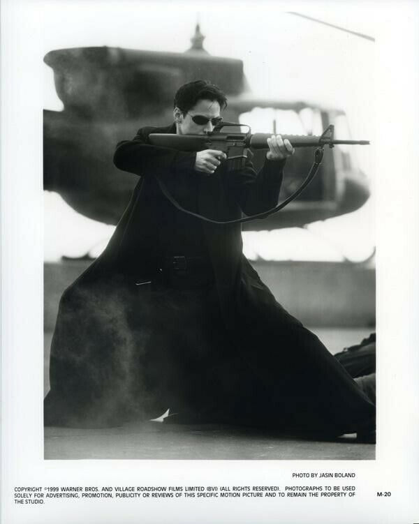 Keanu Reeves The Matrix Firing Machine Gun Action Movie Pose Original 8x10 Photo
