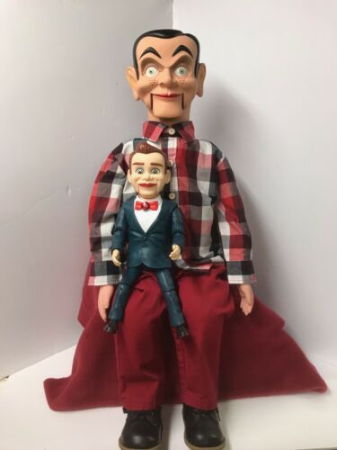 Ventriloquist Slappy Figure/doll With Extra Doll On His Knee! (2 In 1!)