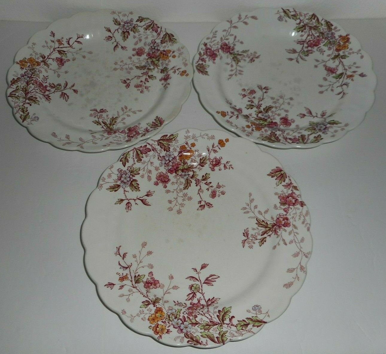 Set 3 Vintage Booths Washington Dinner Plates Made England Red Floral Scallop
