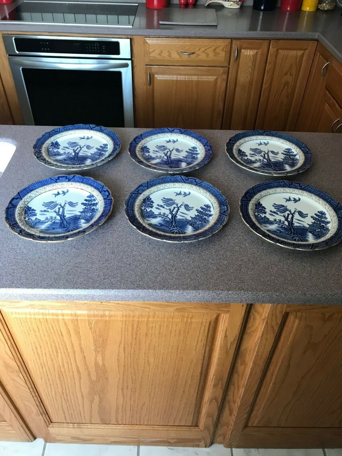 Booth's Real Old Willow Blue Willow Dinner Plates 9072